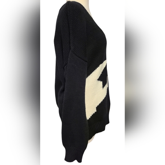 Venus size XL black/white sweater - Picture 2 of 13